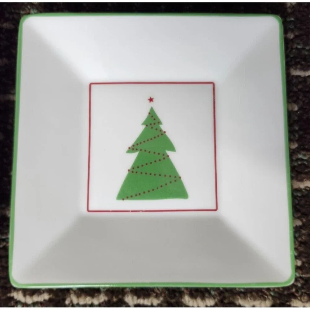 Crate and Barrel Appetizer Plates Christmas Tree Dish Holiday Snack Set of 4
